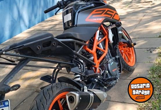 Motos - Ktm duke 2023 Nafta 1800Km - En Venta