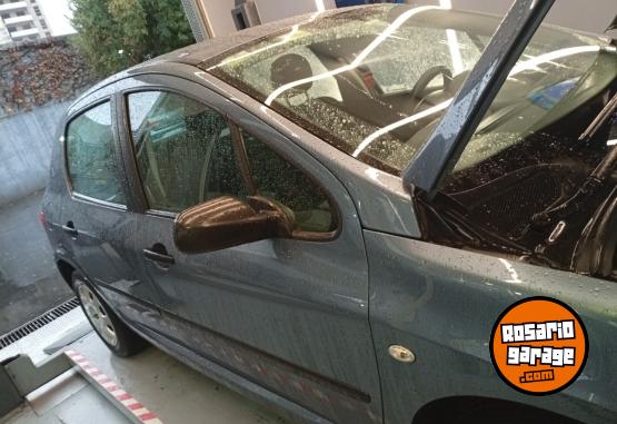 Autos - Peugeot 307 2006 Nafta 290000Km - En Venta