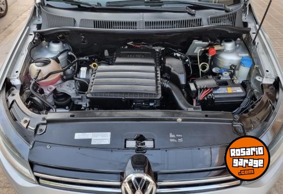 Autos - Volkswagen Suran Highline 1.6 6ta 2017 GNC 130000Km - En Venta