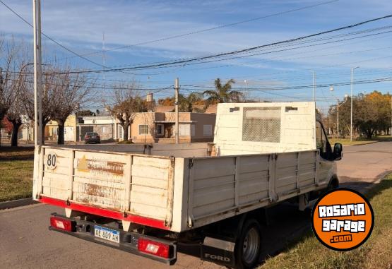 Utilitarios - Ford Transit 2021 Diesel 37500Km - En Venta