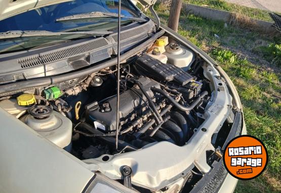 Autos - Ford Ka 2005 Nafta 230000Km - En Venta