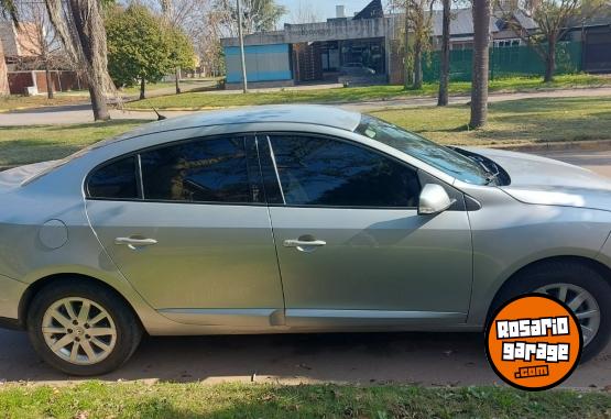 Autos - Renault Fluence dynamique 2.0 2011 Nafta 166000Km - En Venta