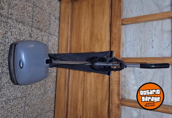 Hogar - Lustra aspiradora - En Venta