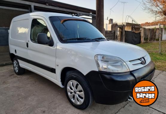 Utilitarios - Peugeot Partner 2015 GNC 200Km - En Venta