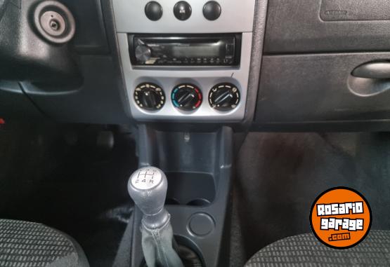 Utilitarios - Peugeot Partner 2015 GNC 200Km - En Venta