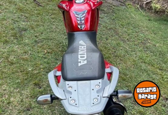 Motos - Honda Falc�n 400 2015 Nafta 36500Km - En Venta