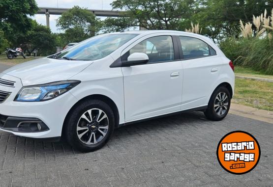 Autos - Chevrolet ONIX LTZ Corsa Punto 2014 Nafta 160000Km - En Venta