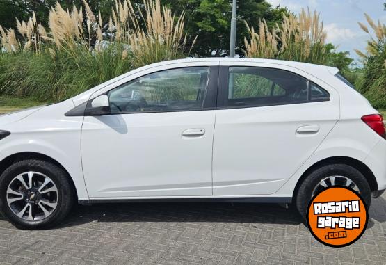 Autos - Chevrolet ONIX LTZ Corsa Punto 2014 Nafta 160000Km - En Venta