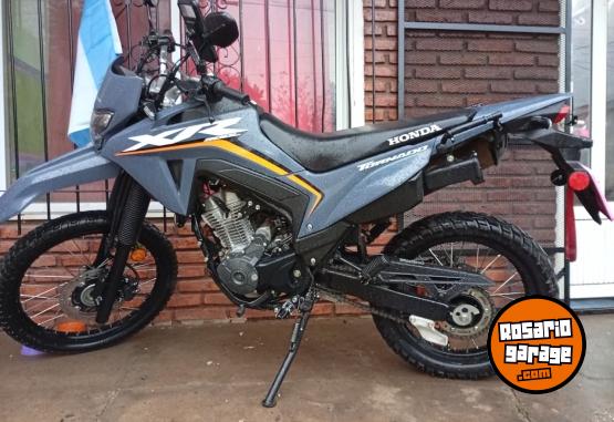 Motos - Honda XR300L 2025 Nafta 5200Km - En Venta