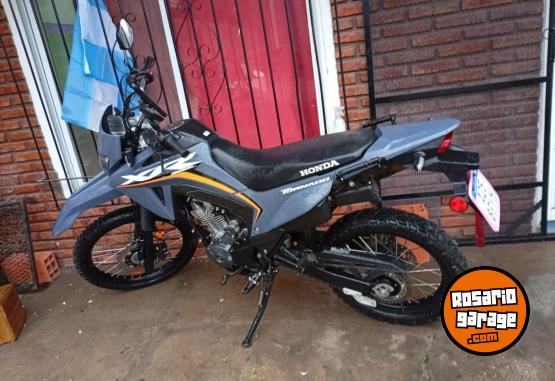 Motos - Honda XR300L 2025 Nafta 5200Km - En Venta