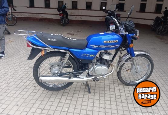 Motos - Suzuki Ax 100 2022 Nafta 18500Km - En Venta