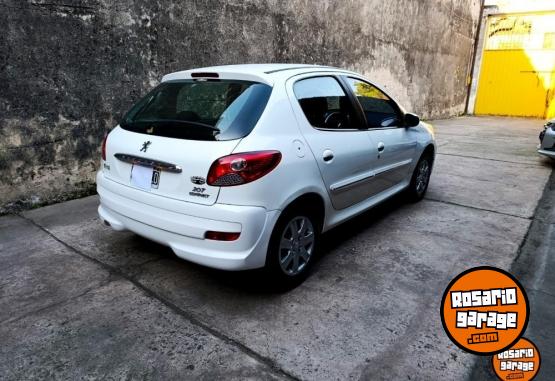 Autos - Peugeot 207 2013 Nafta 117000Km - En Venta