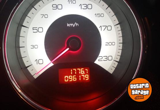 Autos - Peugeot 308 2014 Nafta 96000Km - En Venta