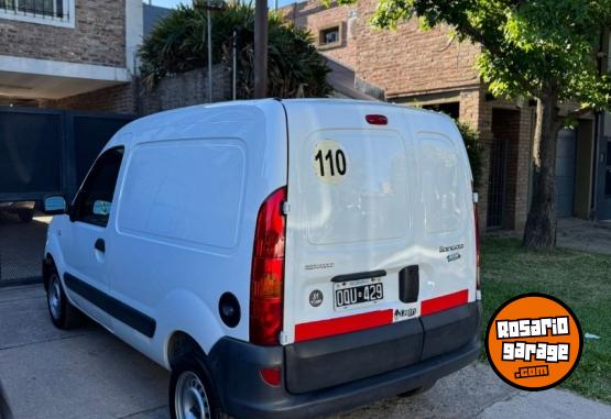 Utilitarios - Renault Kangoo 2015 GNC 160000Km - En Venta
