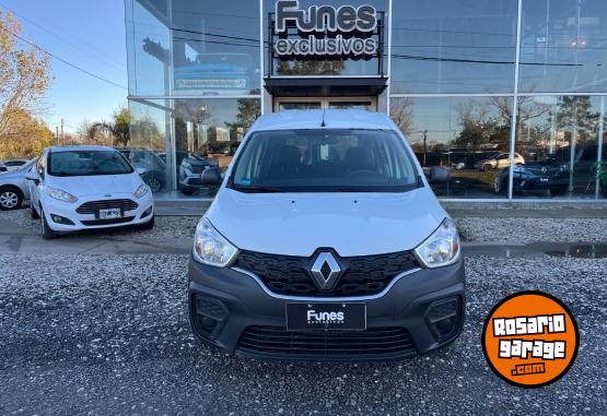 Utilitarios - Renault Kangoo II express 5AS 2023 Diesel 56000Km - En Venta