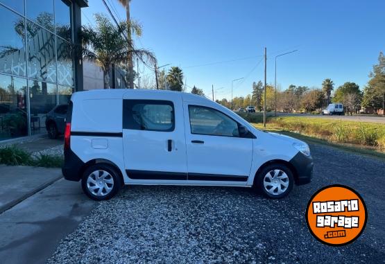 Utilitarios - Renault Kangoo II express 5AS 2023 Diesel 56000Km - En Venta