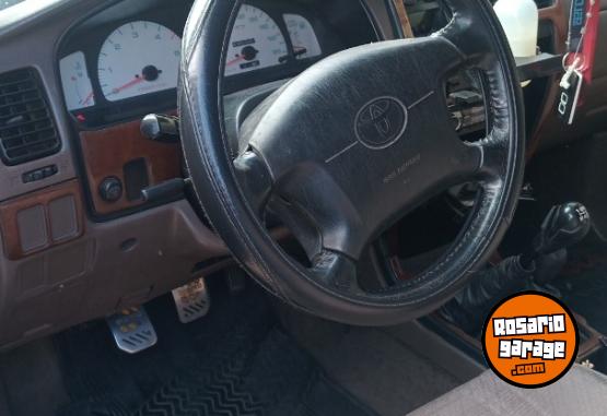 Camionetas - Toyota Hilux sw4 1999 Diesel 306000Km - En Venta