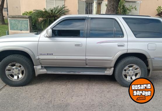 Camionetas - Toyota Hilux sw4 1999 Diesel 306000Km - En Venta