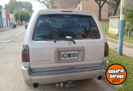 Camionetas - Toyota Hilux sw4 1999 Diesel 306000Km - En Venta