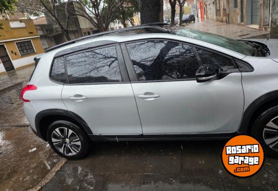 Autos - Peugeot 2008 2022 Nafta 103000Km - En Venta