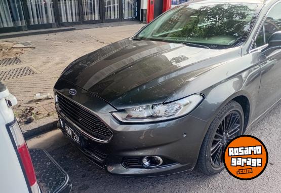 Autos - Ford Mondeo titanium 2016 Nafta 130000Km - En Venta