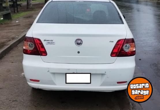 Autos - Fiat Siena 2011 GNC 180000Km - En Venta