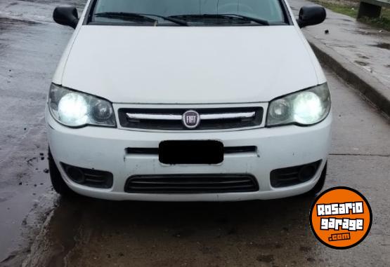 Autos - Fiat Siena 2011 GNC 180000Km - En Venta
