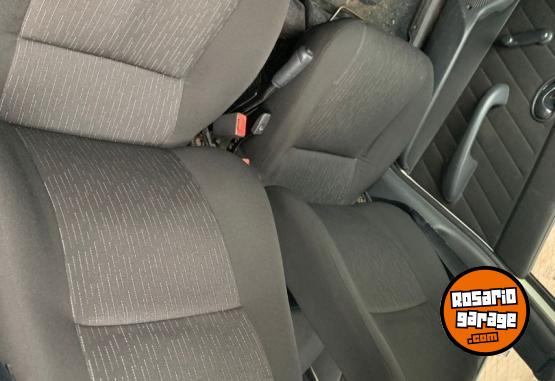 Autos - Fiat Siena 2011 GNC 180000Km - En Venta