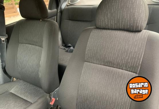 Autos - Fiat Siena 2011 GNC 180000Km - En Venta