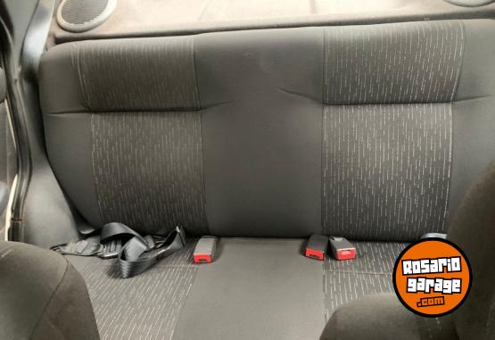 Autos - Fiat Siena 2011 GNC 180000Km - En Venta