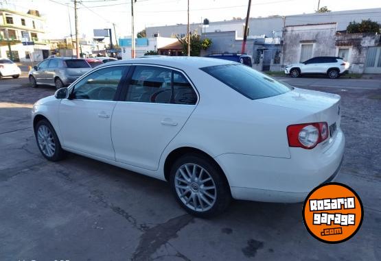Autos - Volkswagen 🔴VENTO LUXURY 2010 Nafta 196230Km - En Venta