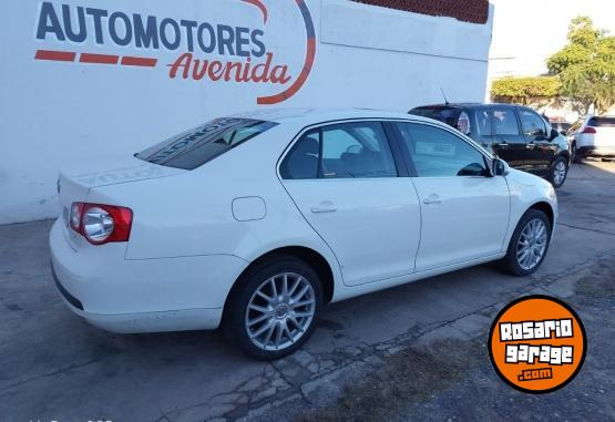 Autos - Volkswagen 🔴VENTO LUXURY 2010 Nafta 196230Km - En Venta