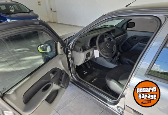 Autos - Renault Clio authentiq pack 2 2012 Nafta 108000Km - En Venta