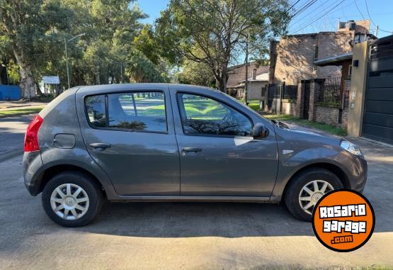Autos - Renault Sandero 2010 Nafta 113000Km - En Venta