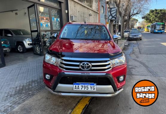 Camionetas - Toyota Hilux srv 2.8 tdi 2017 Diesel 139000Km - En Venta