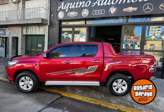 Camionetas - Toyota Hilux srv 2.8 tdi 2017 Diesel 139000Km - En Venta