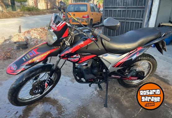 Motos - Zanella ZR 250 2016 Nafta 30000Km - En Venta