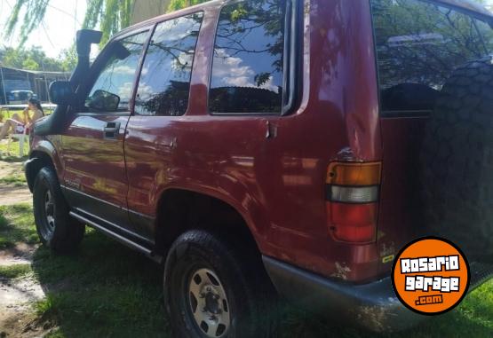 Camionetas - Isuzu TROOPER V6 3.2 1997 Nafta 250000Km - En Venta
