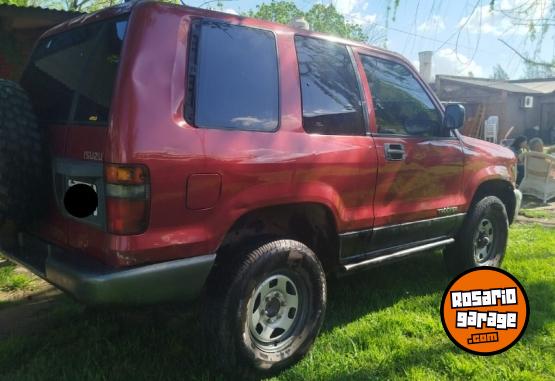 Camionetas - Isuzu TROOPER V6 3.2 1997 Nafta 250000Km - En Venta