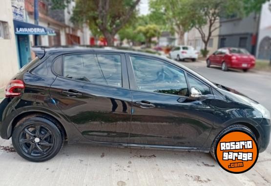 Autos - Peugeot 208 2016 Nafta 118000Km - En Venta