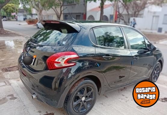 Autos - Peugeot 208 2016 Nafta 118000Km - En Venta