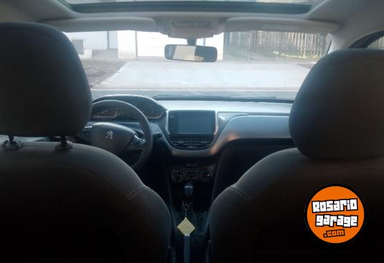 Autos - Peugeot 208 2016 Nafta 118000Km - En Venta