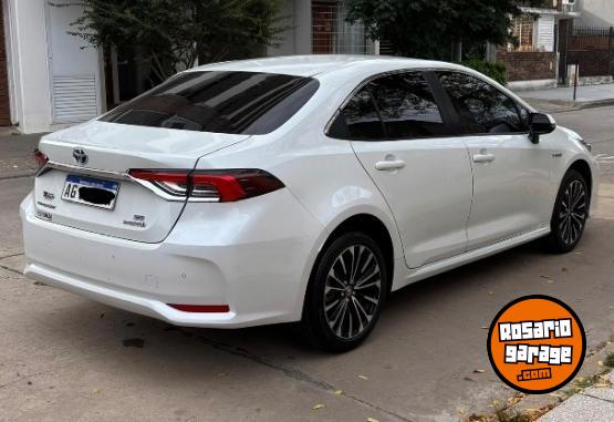Autos - Toyota Corolla Seg 2024 Electrico / Hibrido 65000Km - En Venta