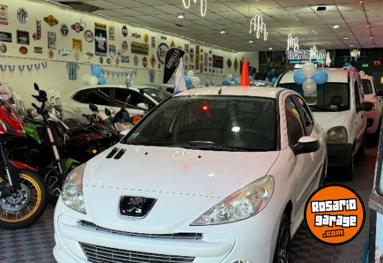 Autos - Peugeot 207 Compact 1.4 2013 Nafta 94000Km - En Venta
