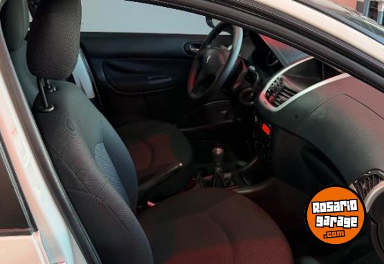 Autos - Peugeot 207 Compact 1.4 2013 Nafta 94000Km - En Venta
