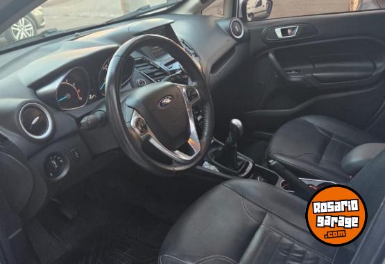 Autos - Ford Fiesta Titanium 1.6 mt 2015 Nafta 96000Km - En Venta