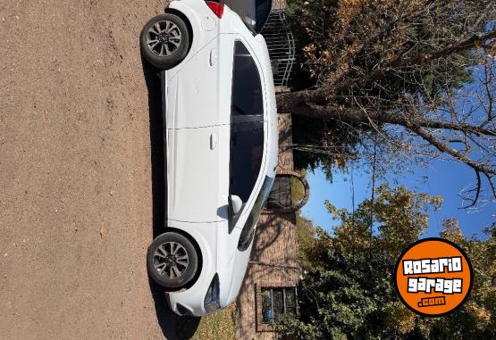 Autos - Chevrolet Onix ltz 2015 Nafta 240000Km - En Venta