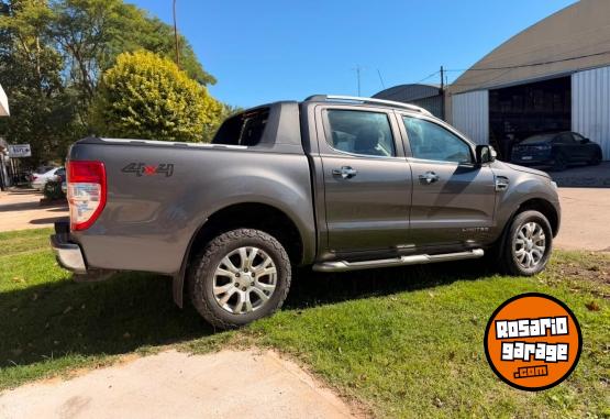 Camionetas - Ford Ranger limited 4x4 2016 Diesel 250000Km - En Venta