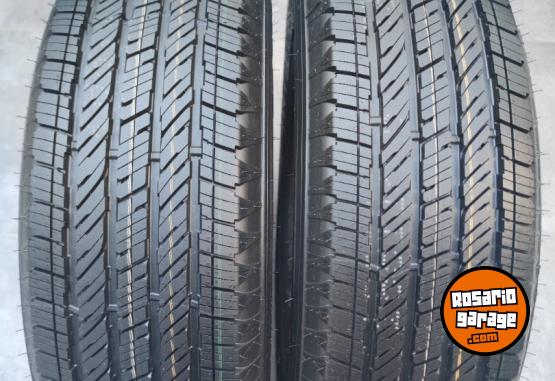 Accesorios para Autos - 255 70 17 *** 2 CUBIERTAS BRIDGESTONE DUELER HT Nuevas 2025. $400.000 las Dos. NO BAJO PRECIO - En Venta