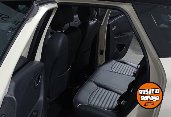Autos - Renault CAPTUR INTENS M/T 2017 Nafta 121366Km - En Venta